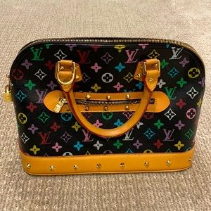 LV vintage monogrammed bag. (Replica, reflects price).